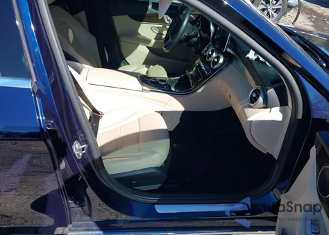 2018 Mercedes-Benz C 300 from USA, damaged, VIN WDDWF4JB4JR398803